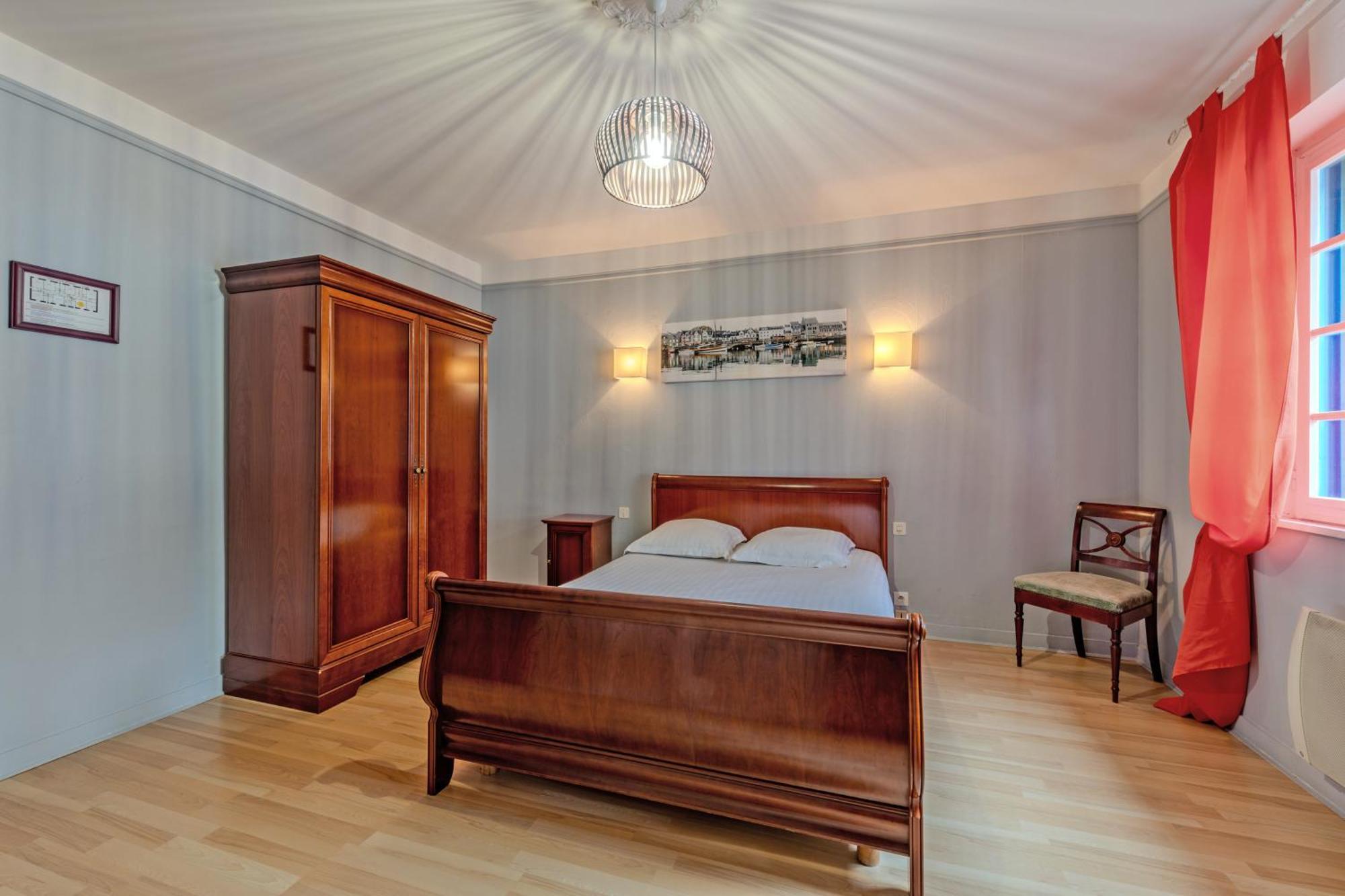 Logis Hotel De La Corniche Брест Экстерьер фото