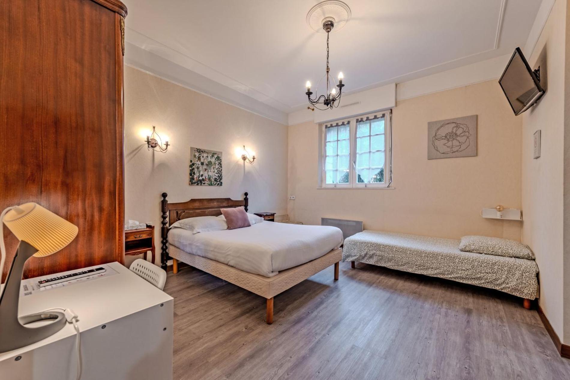 Logis Hotel De La Corniche Брест Экстерьер фото