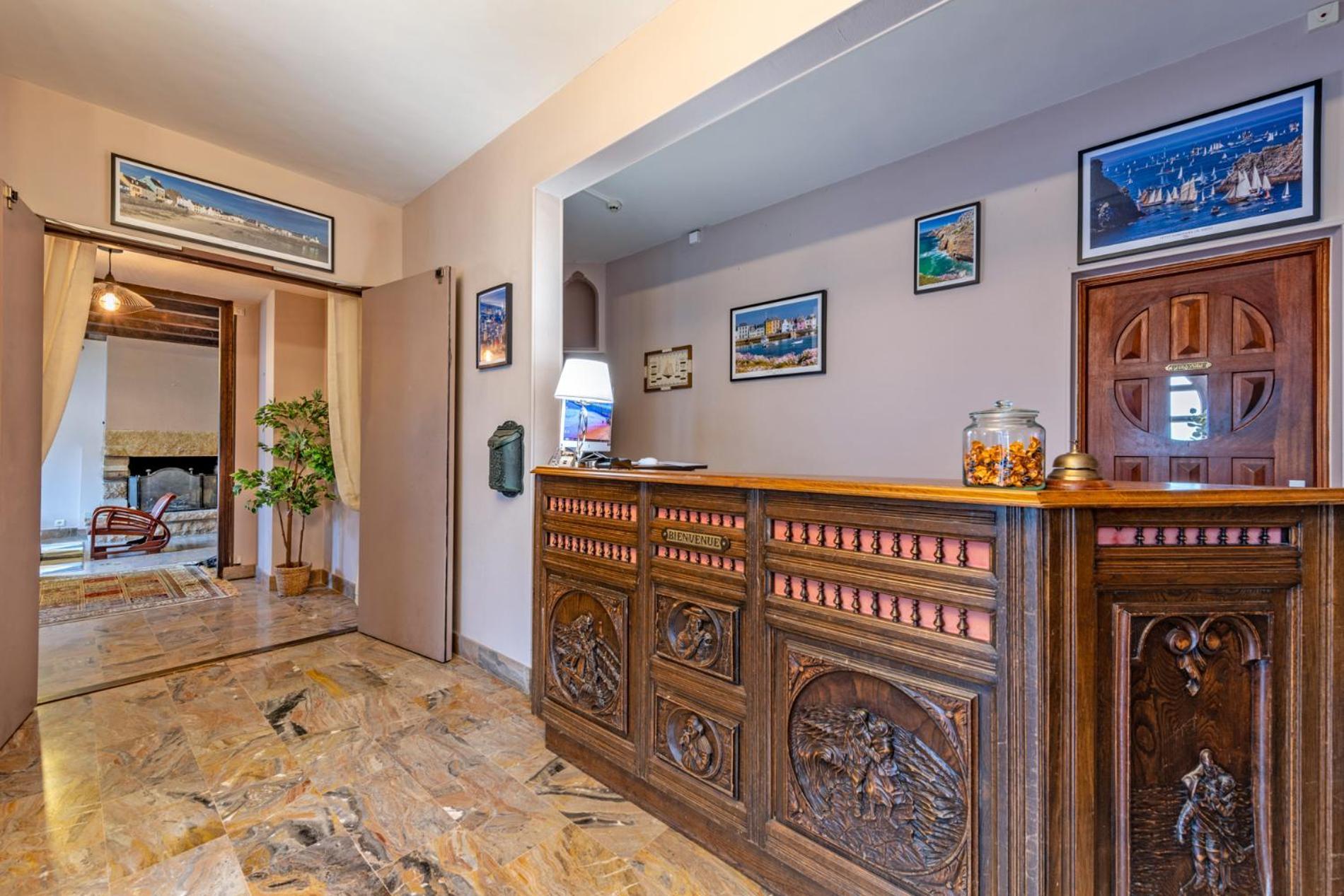 Logis Hotel De La Corniche Брест Экстерьер фото